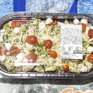 カークランド トルテリーニスピナッチ＆リコッタ（ほうれん草とレモンソースのパスタ）